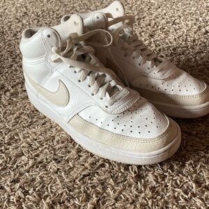 Nike high top dunks tan/white